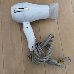 コイズミ TiNY ヘアドライヤー マイナスイオン ホワイト KHD-0920の画像