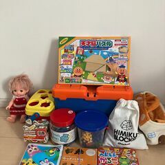 【30点以上】音楽キーボード、ドラム、キッチン、ミシン、ブロック、パズル、知育玩具、木製玩具、人形などの画像