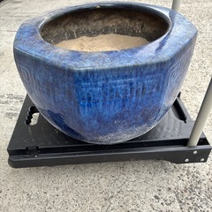 火鉢　メダカ鉢　レトロ
の画像