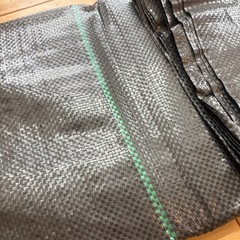 ダイソー330円　防草シート　100×500の画像