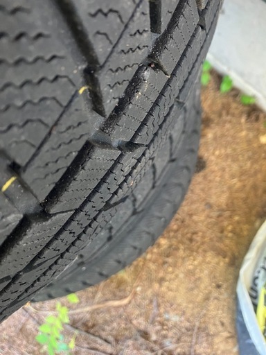 スタッドレス22年製　215/70r16 ホイール付　4本セット　中古 　　　