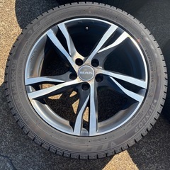 235/45R17 ホイール付スタッドレスタイヤ4本セットの画像