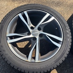 235/45R17 ホイール付スタッドレスタイヤ4本セットの画像