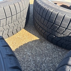 235/45R17 ホイール付スタッドレスタイヤ4本セットの画像