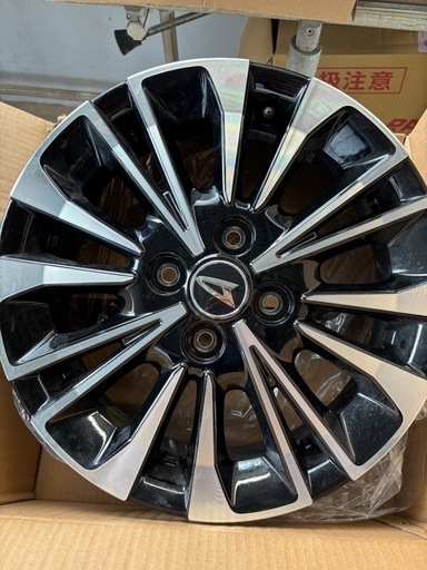 LA650S タントカスタムRS 純正アルミホイール