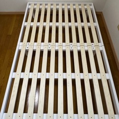 セミダブルベットフレームの画像