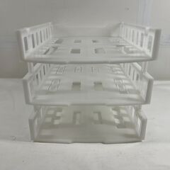 3段 書類ケース 組み立て式 プラスチック製 ホワイト 幅26cm×奥行34cm×高さ25cmの画像