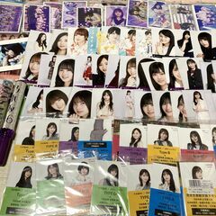 乃木坂46 欅坂46　グッズ　大量まとめ　Tシャツ タオル ブロマイド ペンライト アクキー クリアファイル タペストリー ハンガー 団扇 他の画像