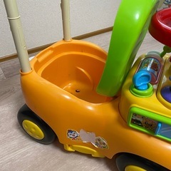 アンパンマン車の画像
