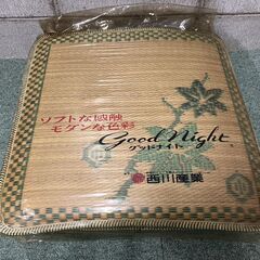 西川産業 座布団 5枚セット 夏用 幅53cm×奥行55cm×厚さ4cm の画像