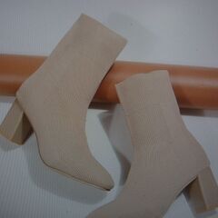 新品未使用　ニット系ブーツ　Mの画像