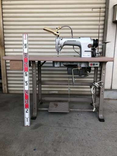 ジャノメ　ＤＢ－Ｊ７０４　１００Ｖ　
工業用ミシン ハンドメイド