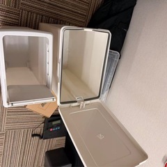 【値下げ】フタ付きゴミ箱 の画像