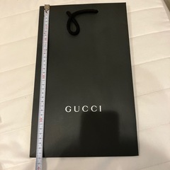 GUCCIの紙袋の画像