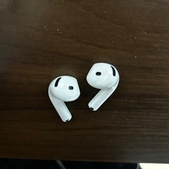 Airpods4 ほぼ未使用 けケース付きの画像