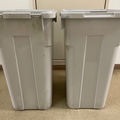 【無料】コーナン 45Lバケツ 2個セット（汚れあり・割れなし）ベランダ掃除や洗車などに！の画像