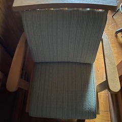 ダイニングテーブル&イスのセットの画像