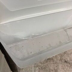 ID:677586　冷蔵庫４０６L　パナソニック　２０１８年製　※正面打痕　/　冷蔵室ドリンクBOX割れありの画像