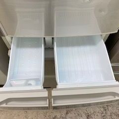 ID:677586　冷蔵庫４０６L　パナソニック　２０１８年製　※正面打痕　/　冷蔵室ドリンクBOX割れありの画像