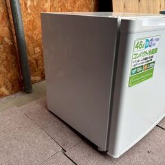 エスキュービズム 46L 小型ドア冷蔵庫 SP-146Lの画像