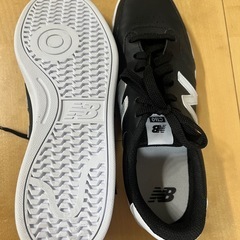 未使用品 スニーカー 25cm　ニューバランス　の画像