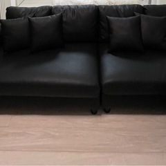 高級感あるレザーソファの画像