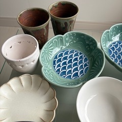 皿　食器　コップ　
まとめ売りの画像