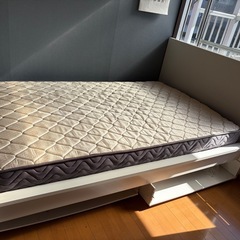 セミダブル ベッド、すのこ、マットレス　　