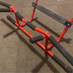 懸垂バー ドア枠タイプ マッスルジーニアス（赤）直　の画像