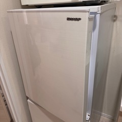 SHARPP  冷蔵庫　SJ-D15H-W の画像