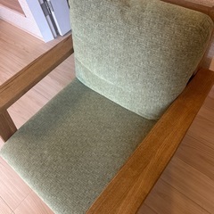 肘付きソファーの画像