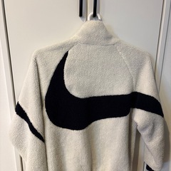 NIKE リバーシブルダウン　メンズMの画像