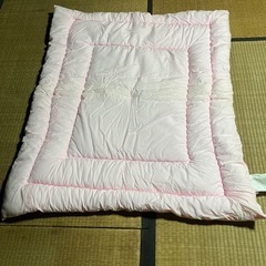 ベビー布団　洗濯済みの画像