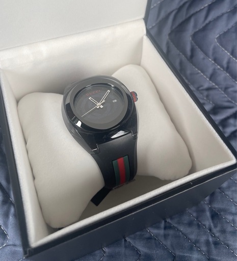 GUCCI 腕時計　YA137107A 男性用