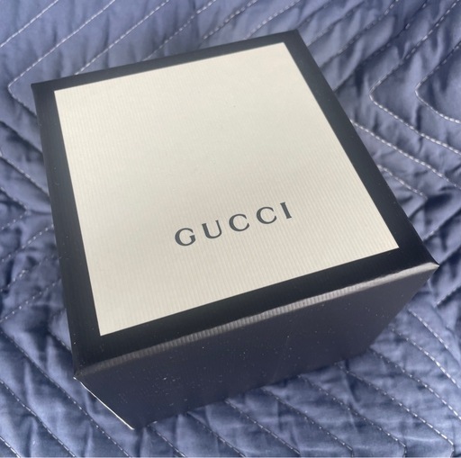 GUCCI 腕時計　YA137107A 男性用