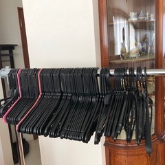 ハンガー　78本　まとめての画像