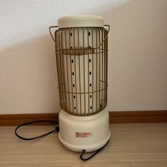 電気ストーブ カーボンヒーターの画像