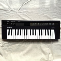 YAMAHA reface DX シンセサイザーの画像