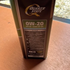 エンジンオイル4L未使用未開封の画像