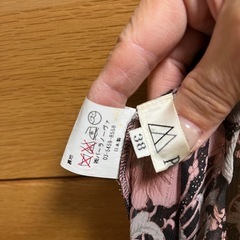 フレアスカート花柄の画像