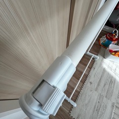 キャスター付きハンガーラック　伸縮の画像