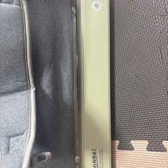 ベビーカーと電動バウンサーの画像