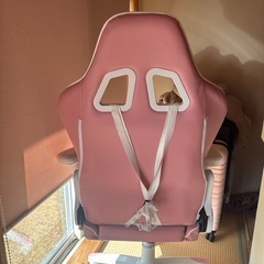 ゲーミングチェアの画像