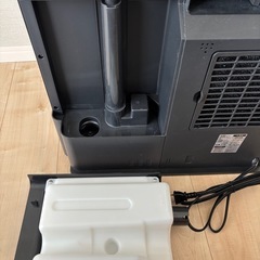 セラミックファンヒーター 【室温/人感センサー・加湿器付
】の画像