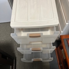 O 2511-082 プラスチック製　3段収納ケース　キズ汚れ有りの画像