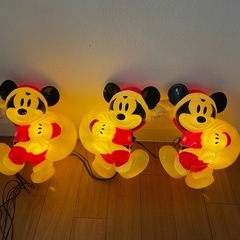 クリスマス　イルミネーション　はしごミッキー　サンタの画像