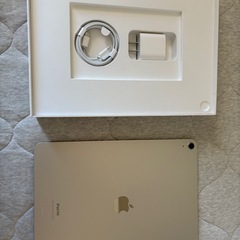 【ほぼ新品】iPad air  13インチ M2＋ キーボードの画像