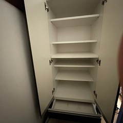 大型収納、棚の画像