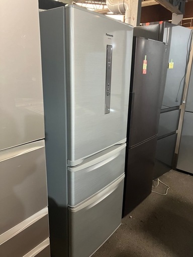 石 2511ー084　Panasonic ノンフロン冷凍冷蔵庫 NR-C32BM 2013年製 全定格内容積321L 動作確認済み キズ  汚れあり