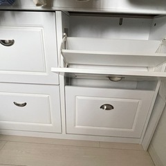 ホワイトストレージベンチ 引き出し4つとパッド入りシートクッション 廊下ベンチ 靴キャビネット 靴ベンチ の画像